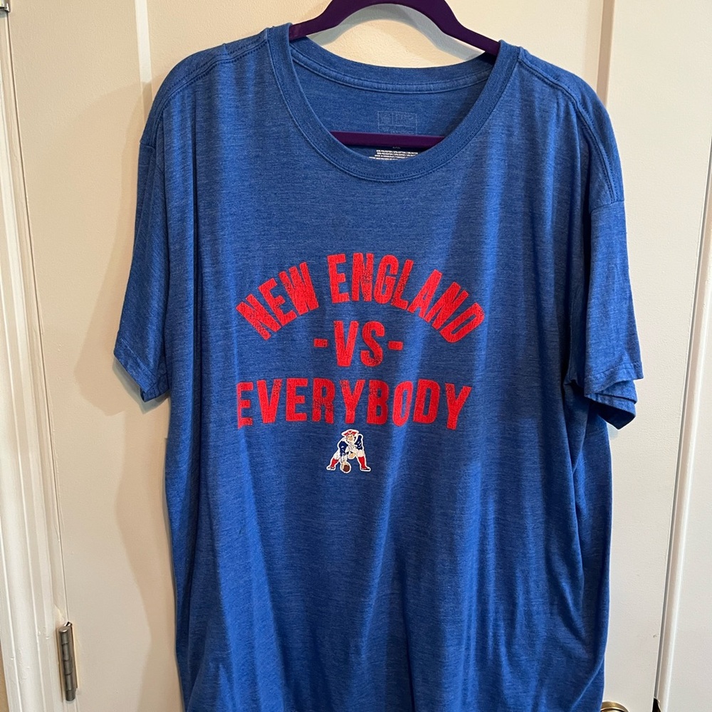 Fanatics Blue New England Graphic Tee